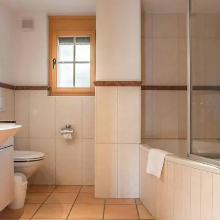 Amazing 4 Bedroom Chalet In Grindelwald- If You Want To Book, Please Contact On Wh-ats-app - 0034-635-518-216 !!!! Villa Grindelwald