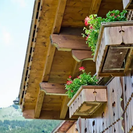 Amazing 4 Bedroom Chalet In Grindelwald- If You Want To Book, Please Contact On Wh-ats-app - 0034-635-518-216 !!!!